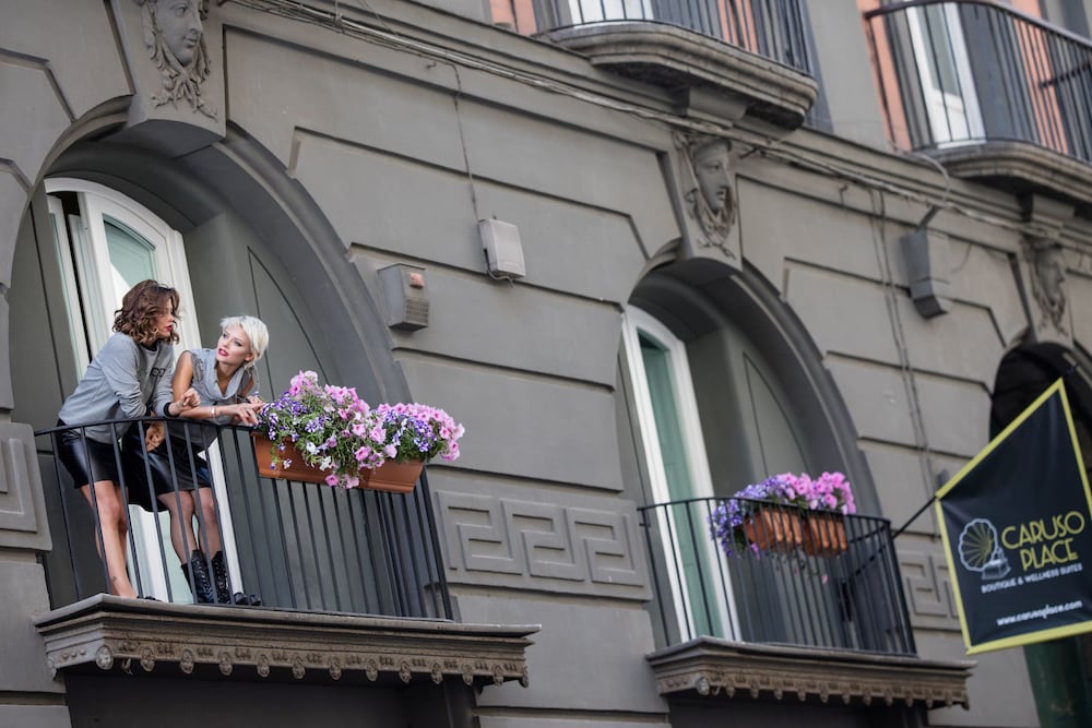 Фото Caruso Place Boutique & Wellness Suites