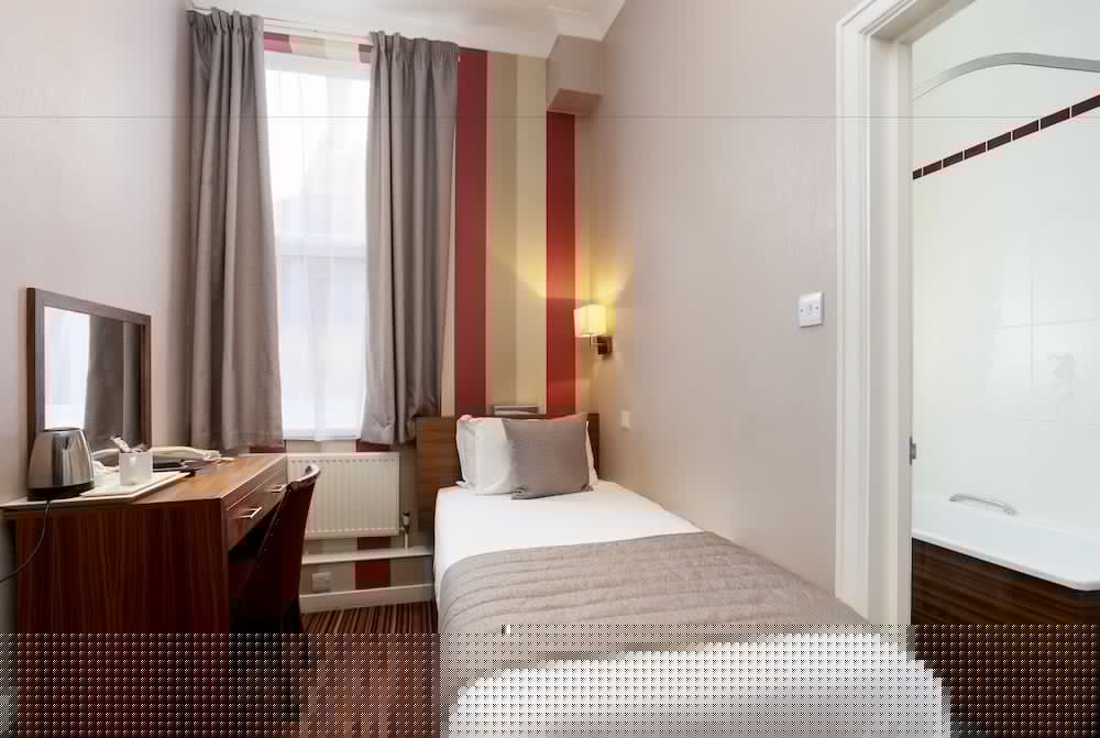 Фото The Victoria Hotel