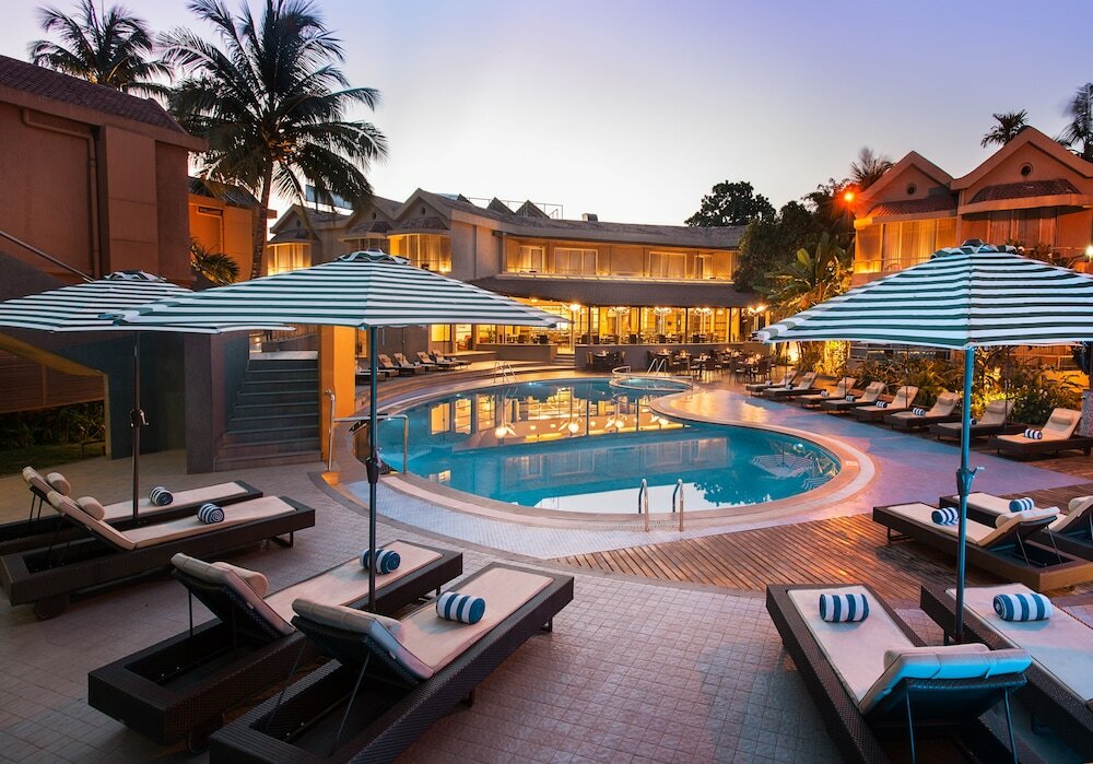 Фото Whispering Palms Beach Resort