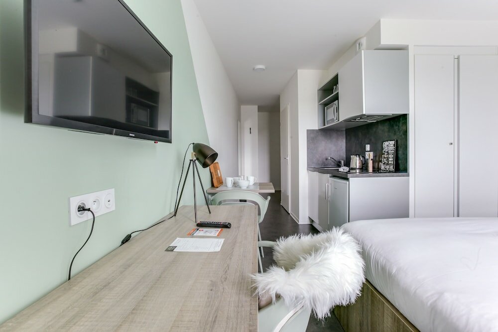 Фото All Suites Appart Hotel Massy Palaiseau