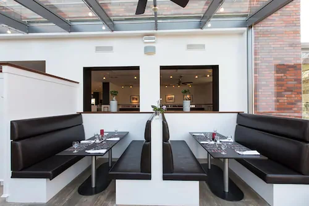 Фото Dormero Hotel Altes Kaufhaus Lüneburg