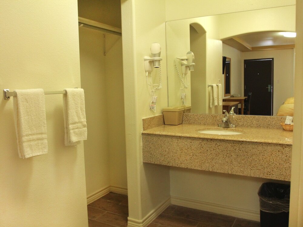 Фото Maverick Inn