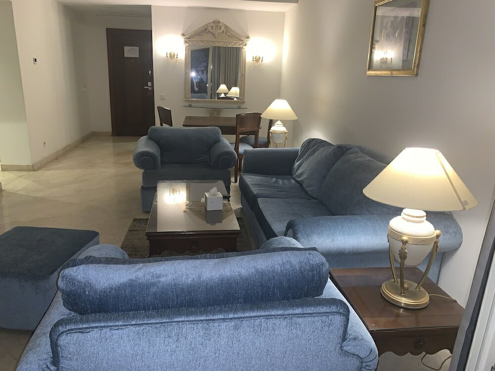 Фото Movenpick Hotel Cairo Media City