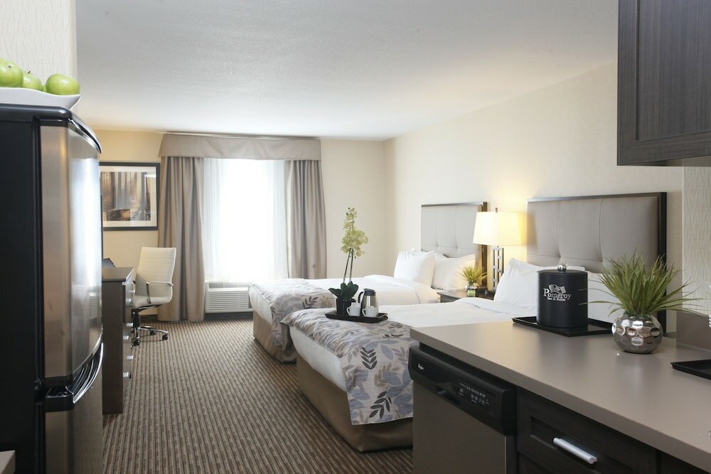 Фото Pomeroy Inn & Suites at Olds