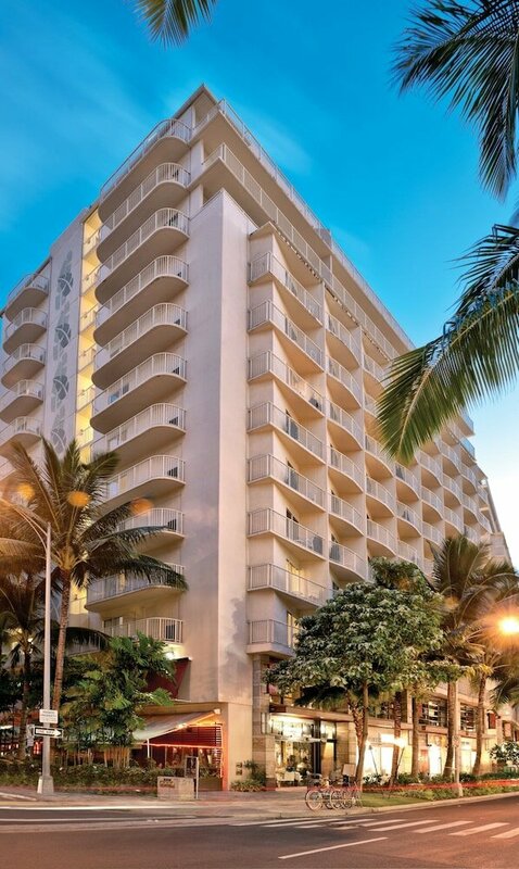 Гостиница Club Wyndham at Waikiki Beach Walk в Гонолулу