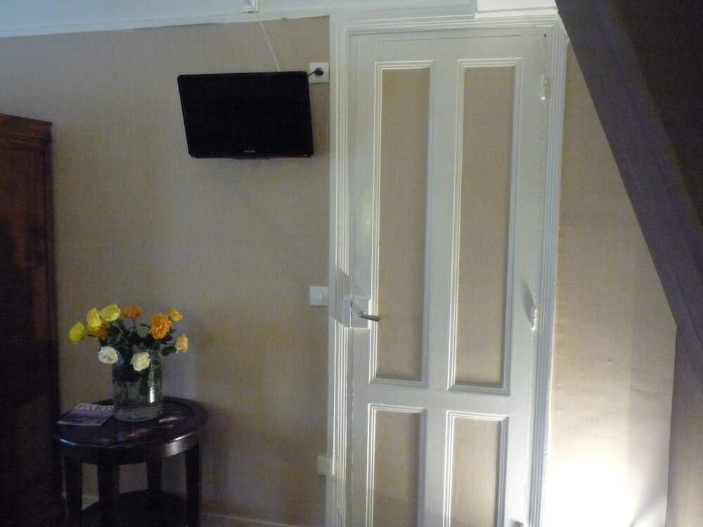 Фото Hotel Ambassadeur