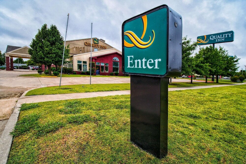 Фото Quality Inn Moore - Oklahoma City