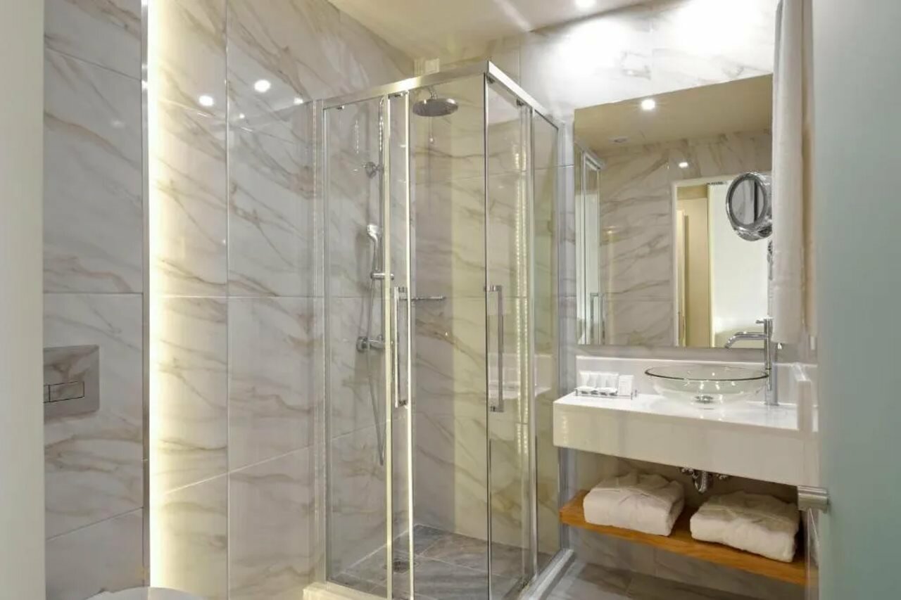 Фото Athens Avenue Hotel