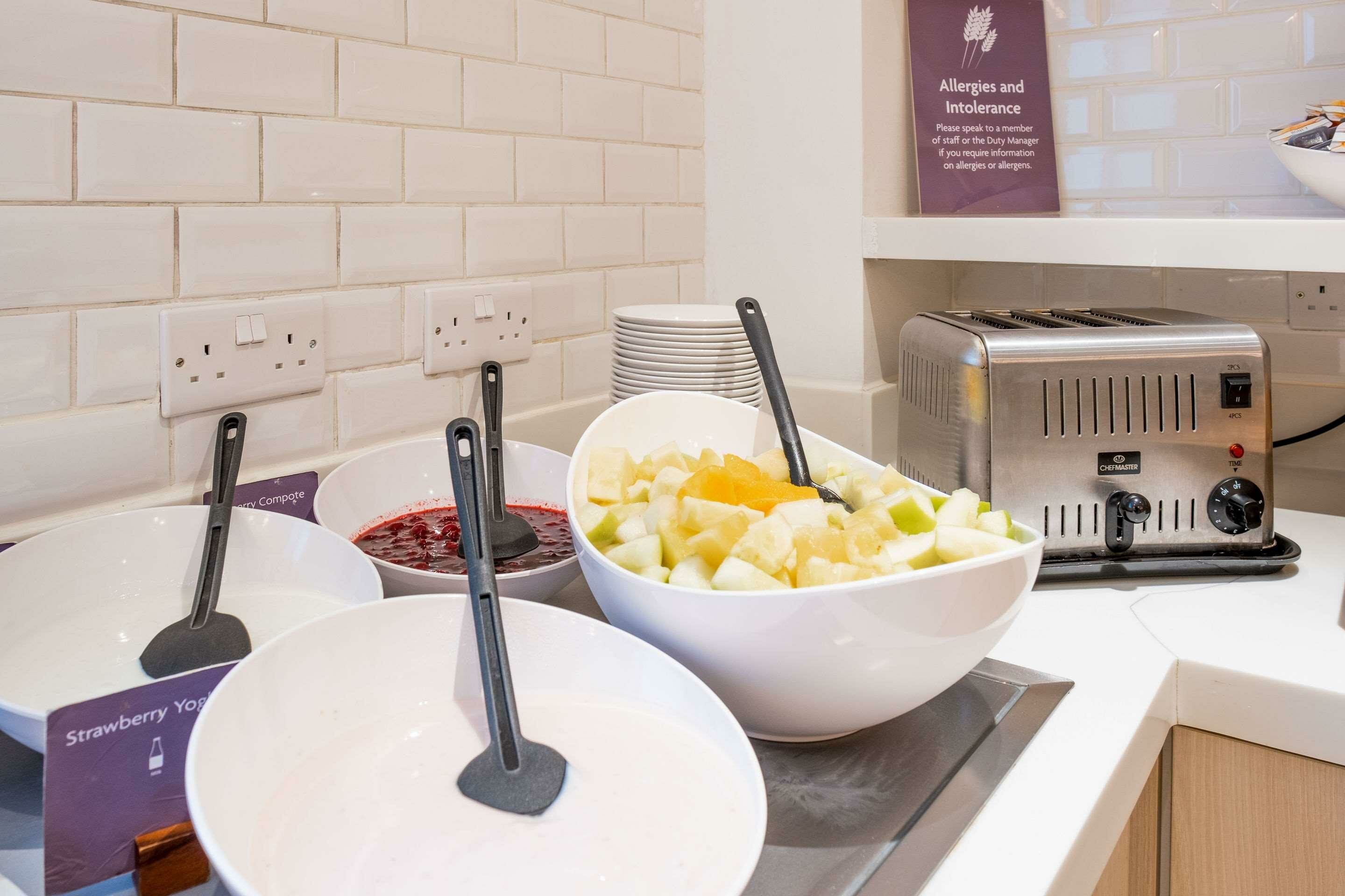 Фото Apartment Next to Victoria Station