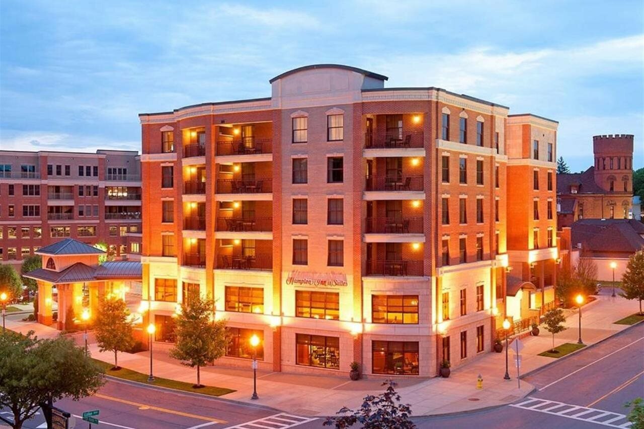 Фото Hampton Inn & Suites Saratoga Springs Downtown
