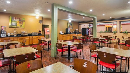 Гостиница Red Roof Inn & Conference Center Lubbock в Лаббоке
