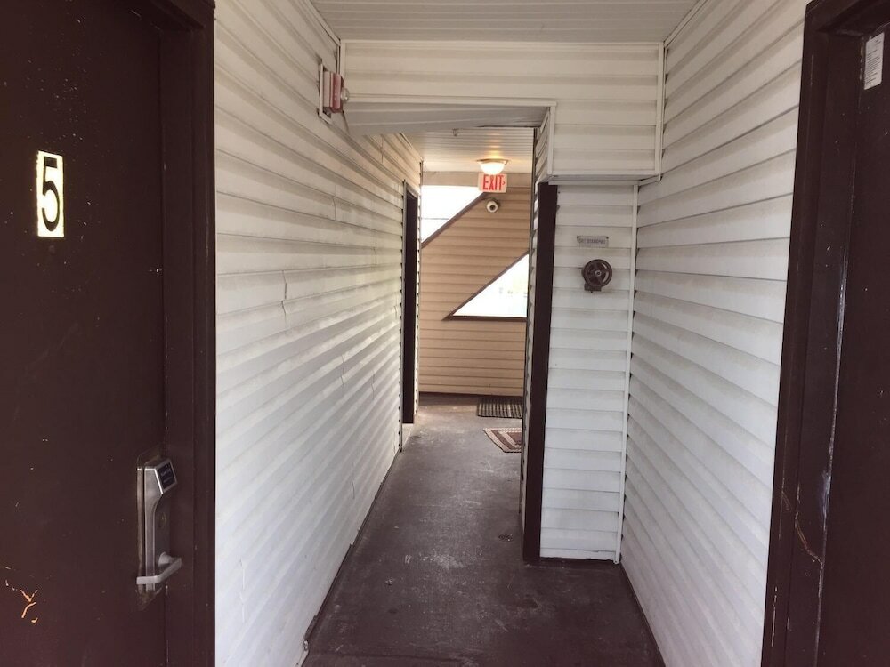 Фото Hotel Charlee Sea Breeze - Oceanblock