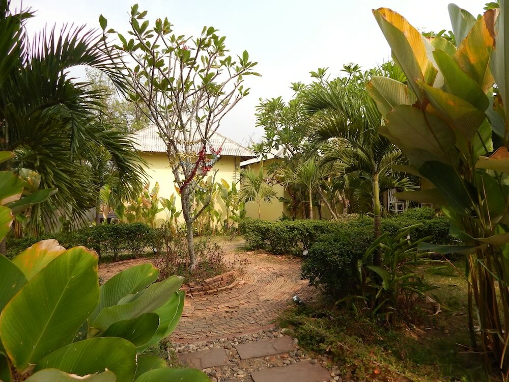Фото Him Naam Pai Resort