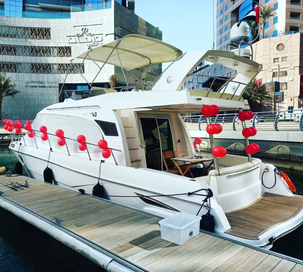 Boats, motor boats, yachts Yacht Ride Dubai, Dubai, photo