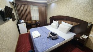 Surxon Hotel (Imom at-Termiziy Street, 9A), hotel