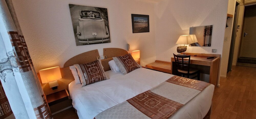 Фото Kyriad Direct Arpajon