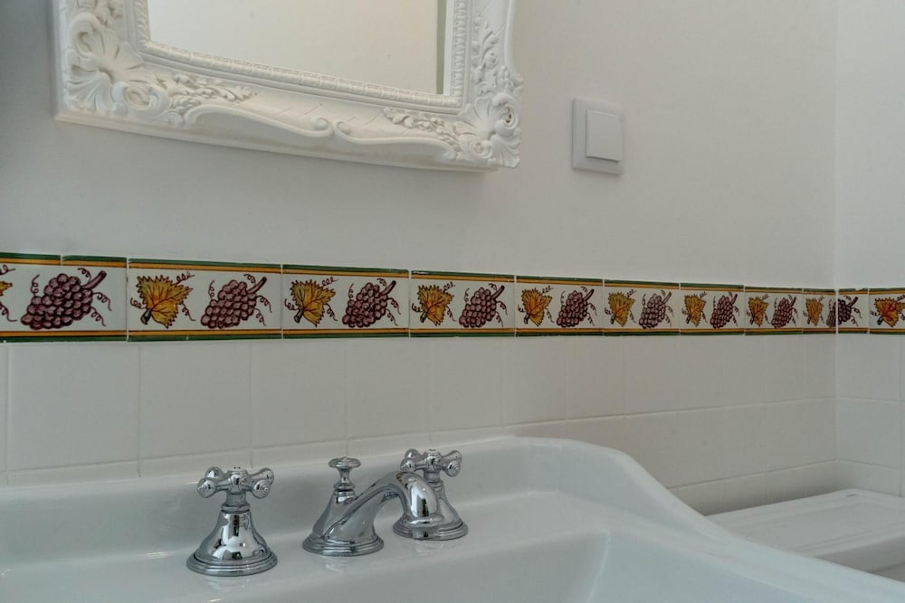 Фото Casa do Vinho Sintra Guest House