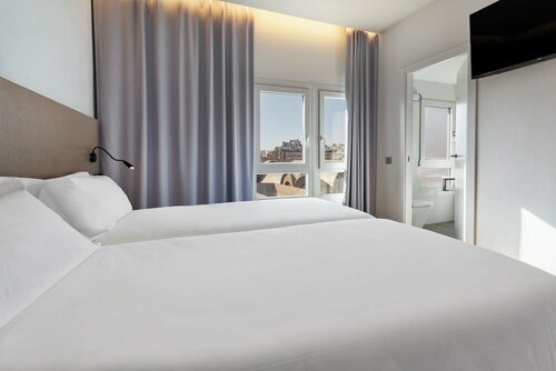 Внешний вид отеля B&b Hotel Tarragona Centro Urbis в Таррагоне, фото 2