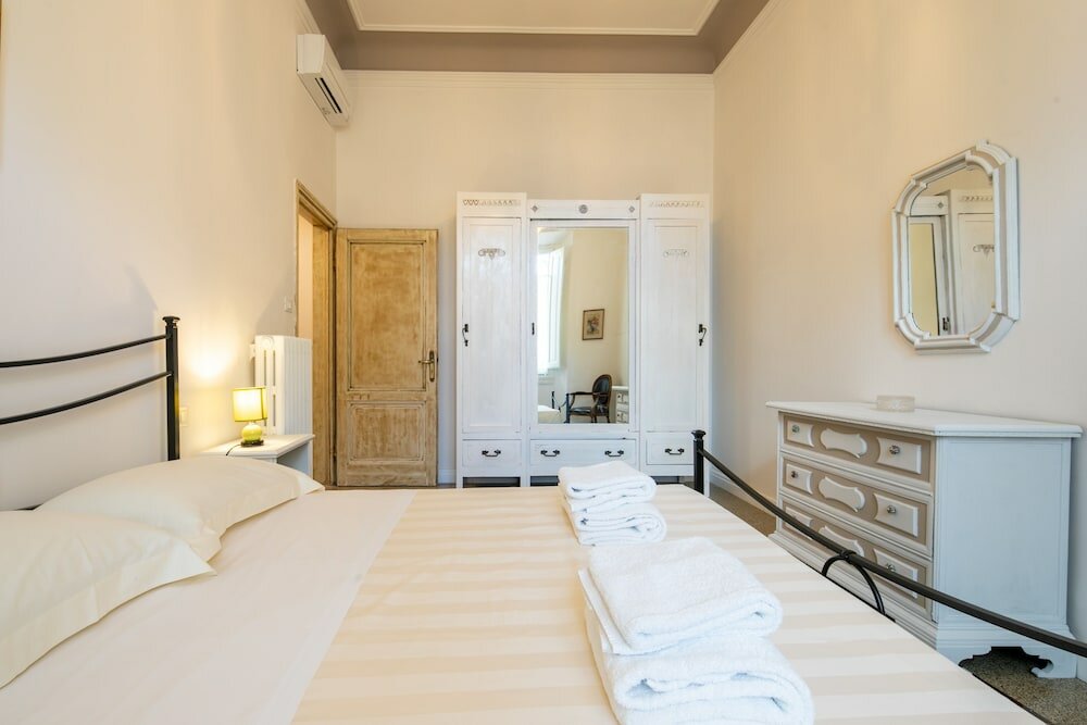 Фото Santa Maria Novella 4 Bedrooms