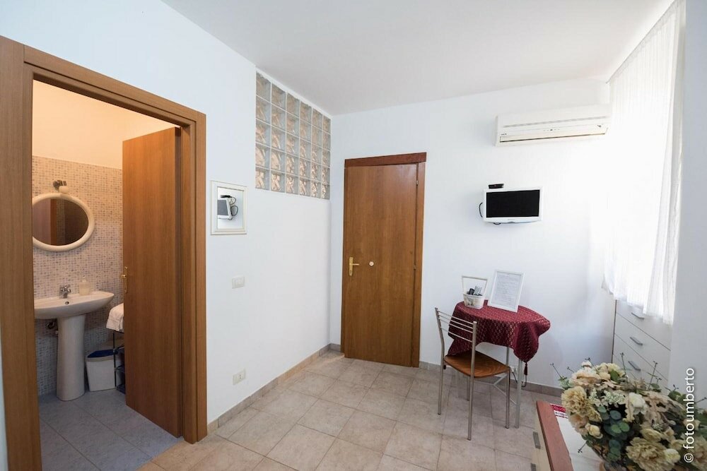 Фото La Rosa Antica