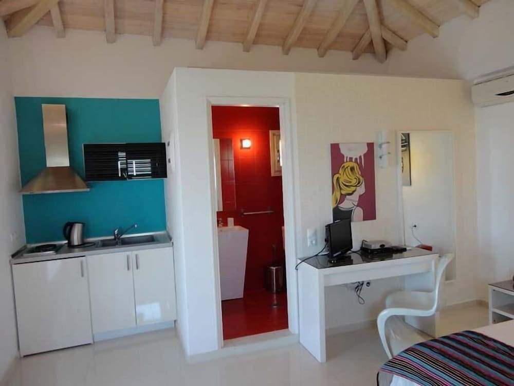 Фото Skiathos Garden Cottages