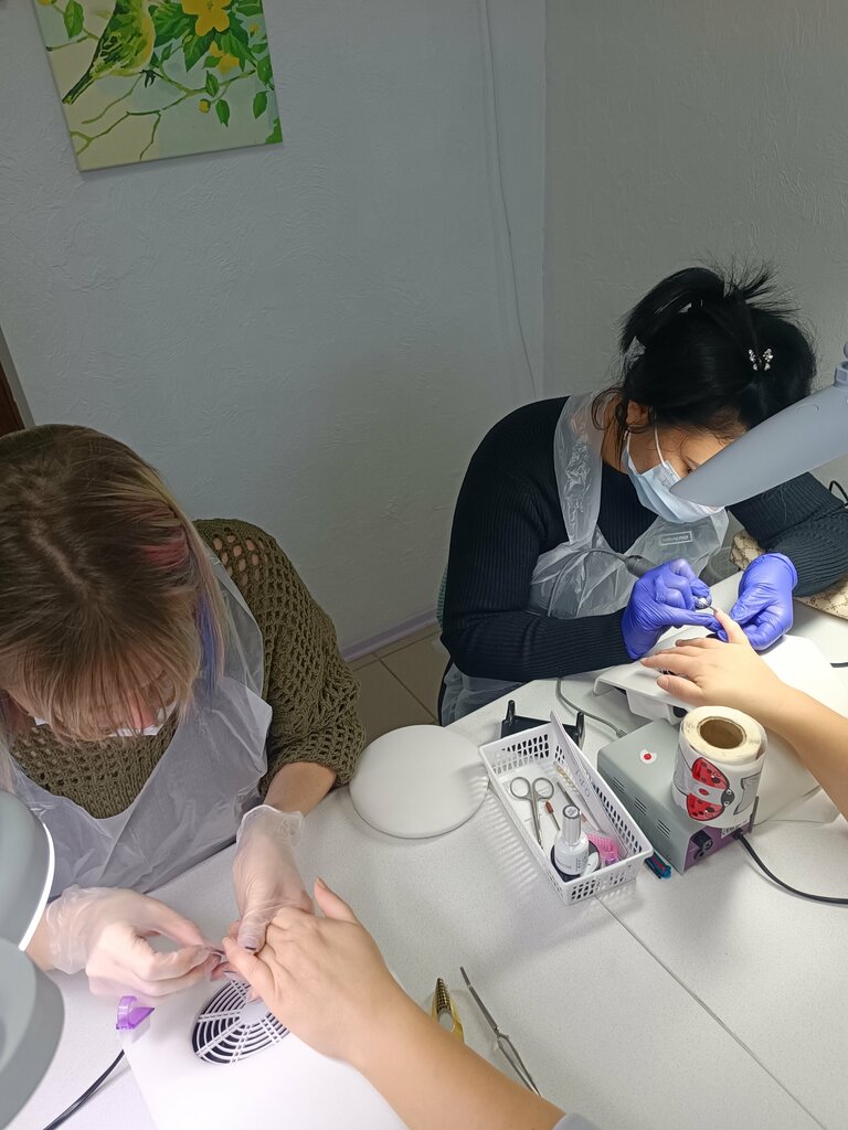 Training of masters for beauty salons Курсы маникюра, Primorsko‑Ahtarsk, photo