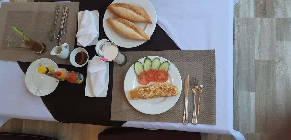 Фото Nhu Y Homestay