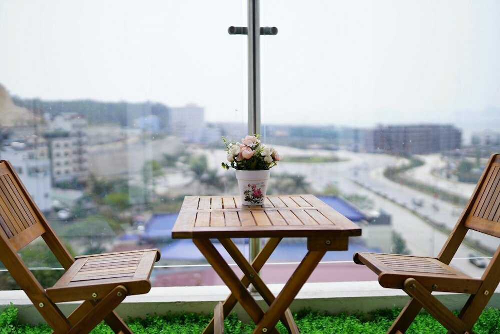 Фото Hometel Newlife Ha Long