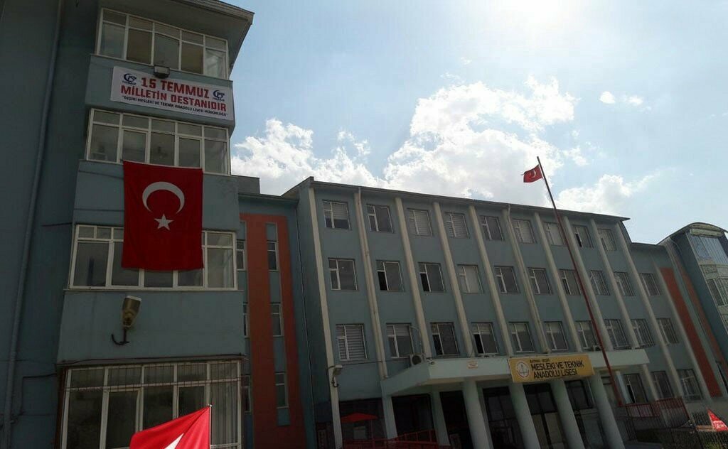 Lyceum Besiri Lisesi, Besiri, photo