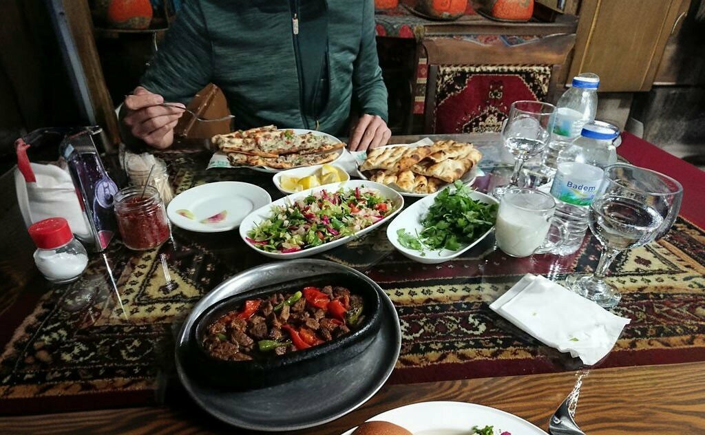 Restaurant Elbiz, Develi, photo