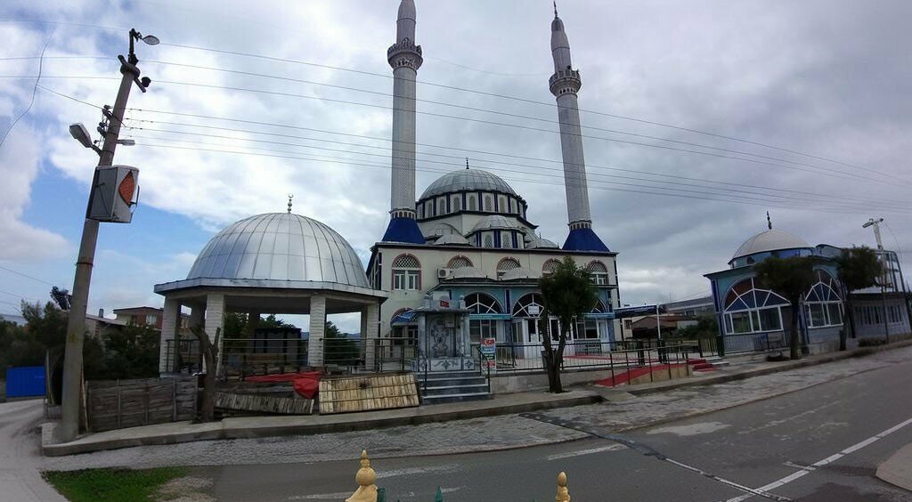 Mosque Pazaryeri Cami, Ayvacik, photo