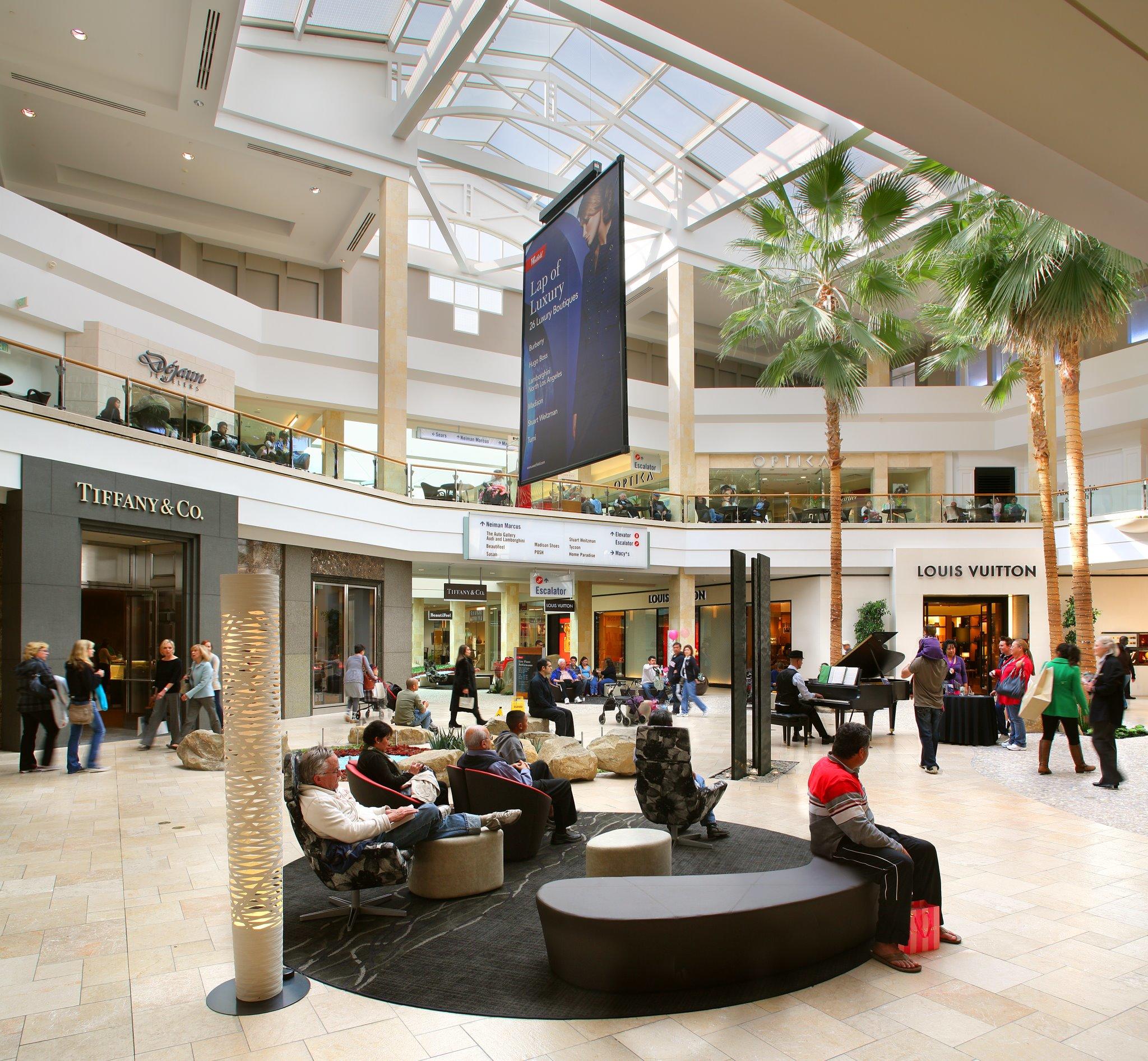 Shopping Center Westfield Topanga