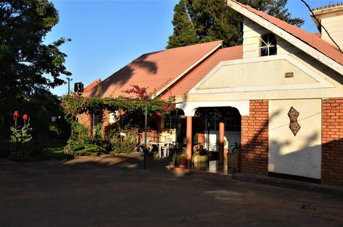 Гостиница Colonial Residence в Энтеббе