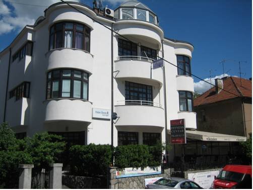 Фото отеля 1