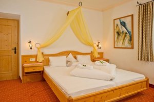 Hotel Hochfilzer (Tyrol, Kufstein, Dorf, 33), hotel