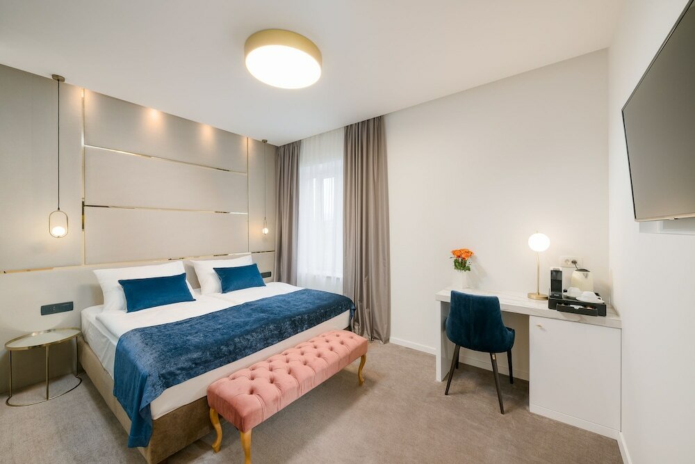 Фото Flos Luxury Rooms