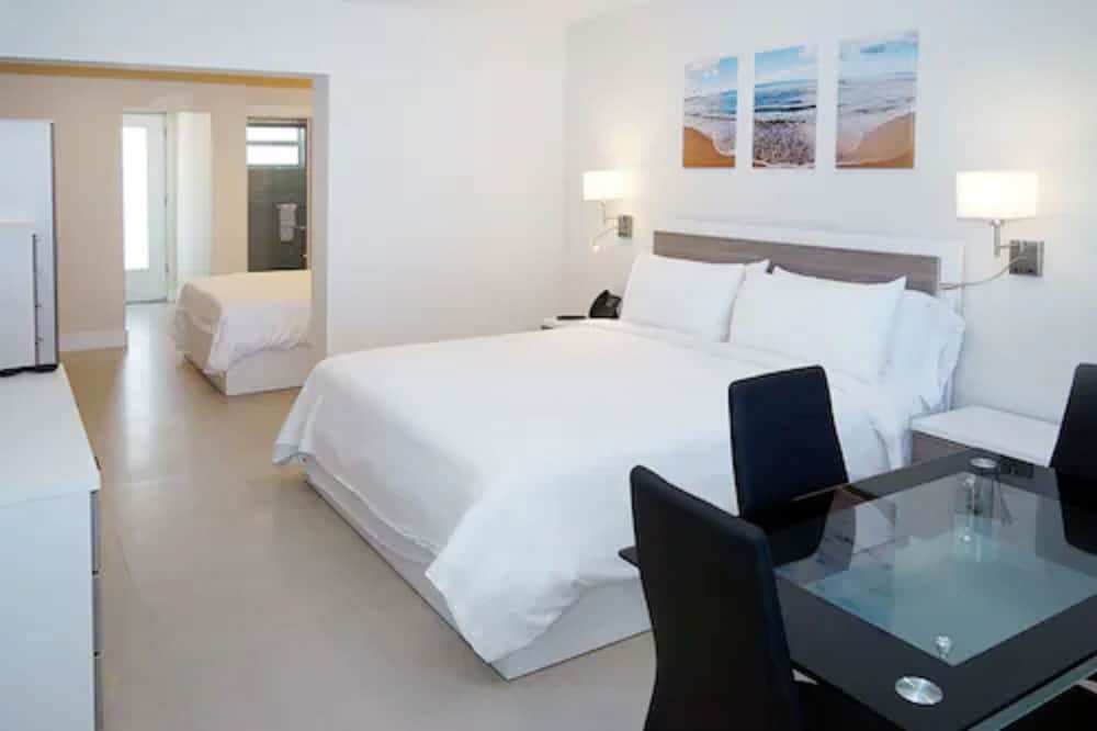 Фото The Diane Oceanfront Suites