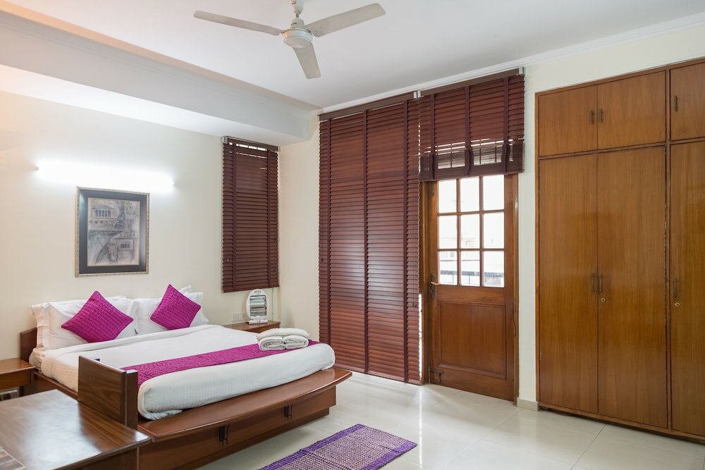 Фото Under My Roof Green Park