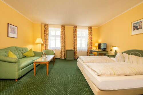 Внешний вид отеля Hotel Herzog Georg в Бад-Либенштайне, фото 4