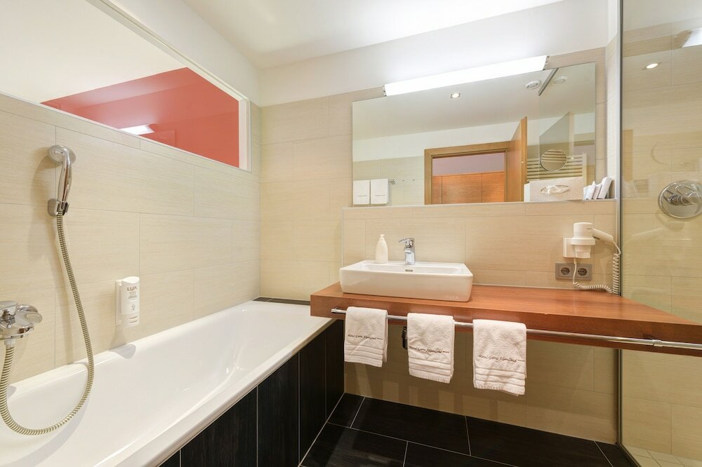 Фото Hotel Alpenland