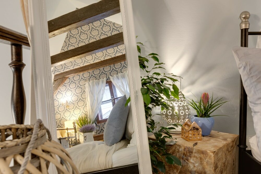 Фото Incredible 2Br Loft in Heart of Prague