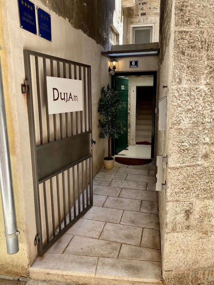 Фото Apartments & Rooms Dujam