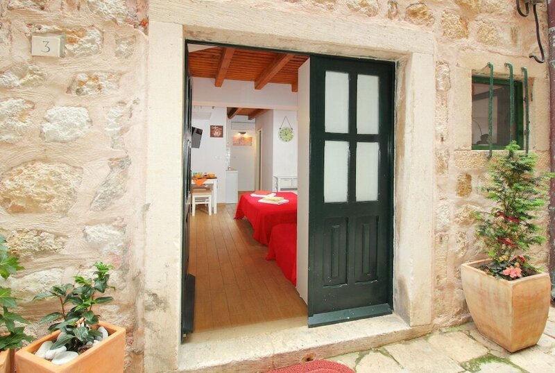 Гостиница Melek Accommodations в Дубровнике