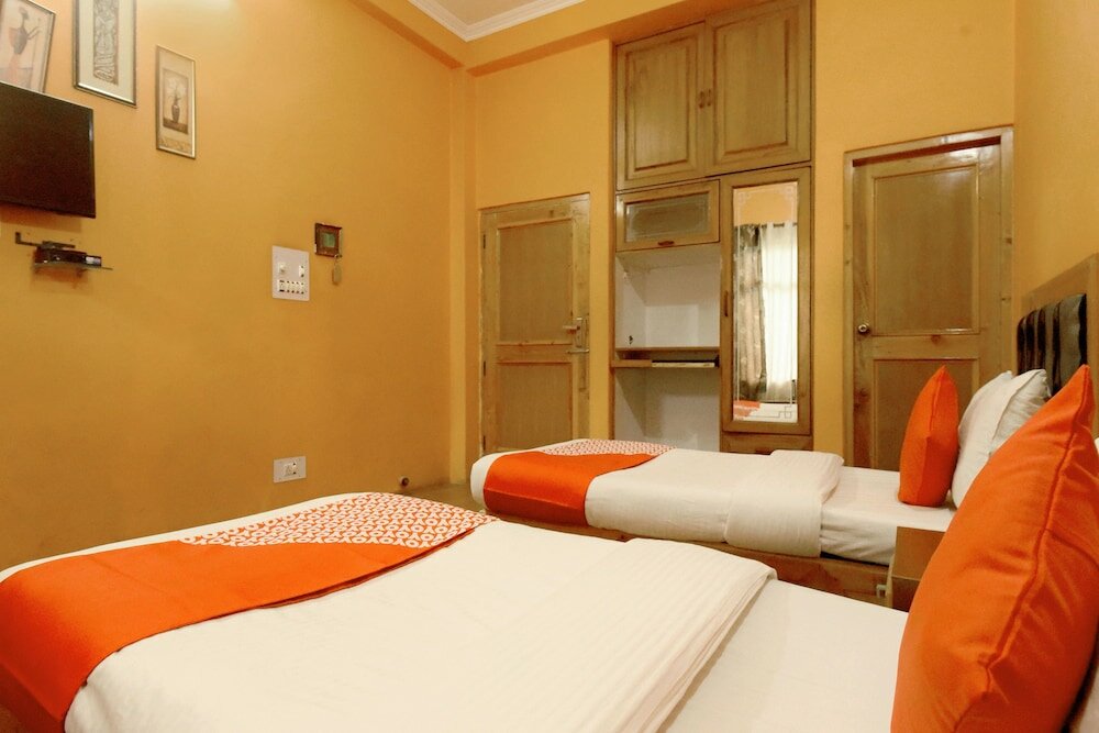 Фото Oyo 18674 Airport Inn Hotel