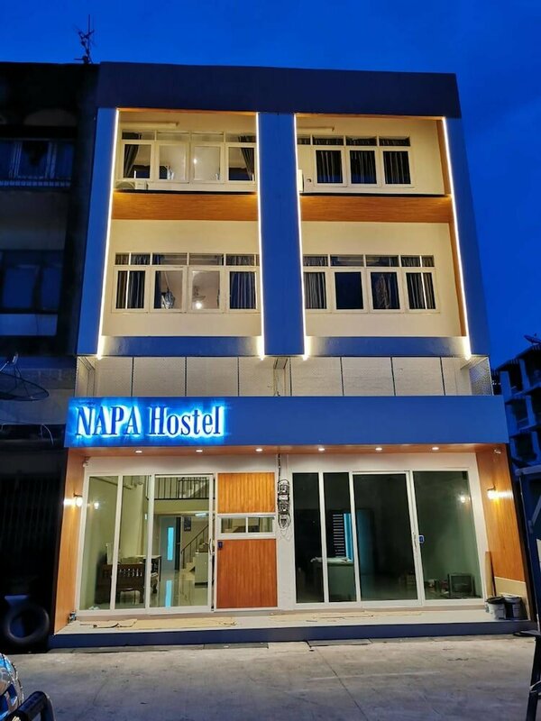 Гостиница Napa Hostel Samrong Station
