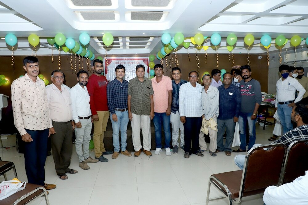 Фото Hotel Caravan