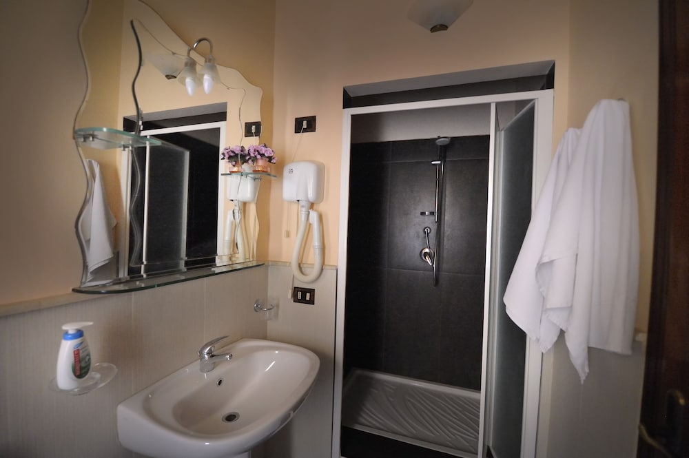 Фото Hotel Piccolo di Corduneanu Aurora