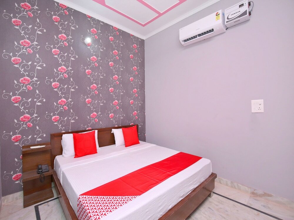 Фото Oyo 16431 Hotel New Comfort 1