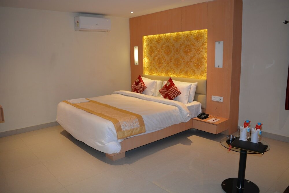 Фото The Red Velvet Hotel