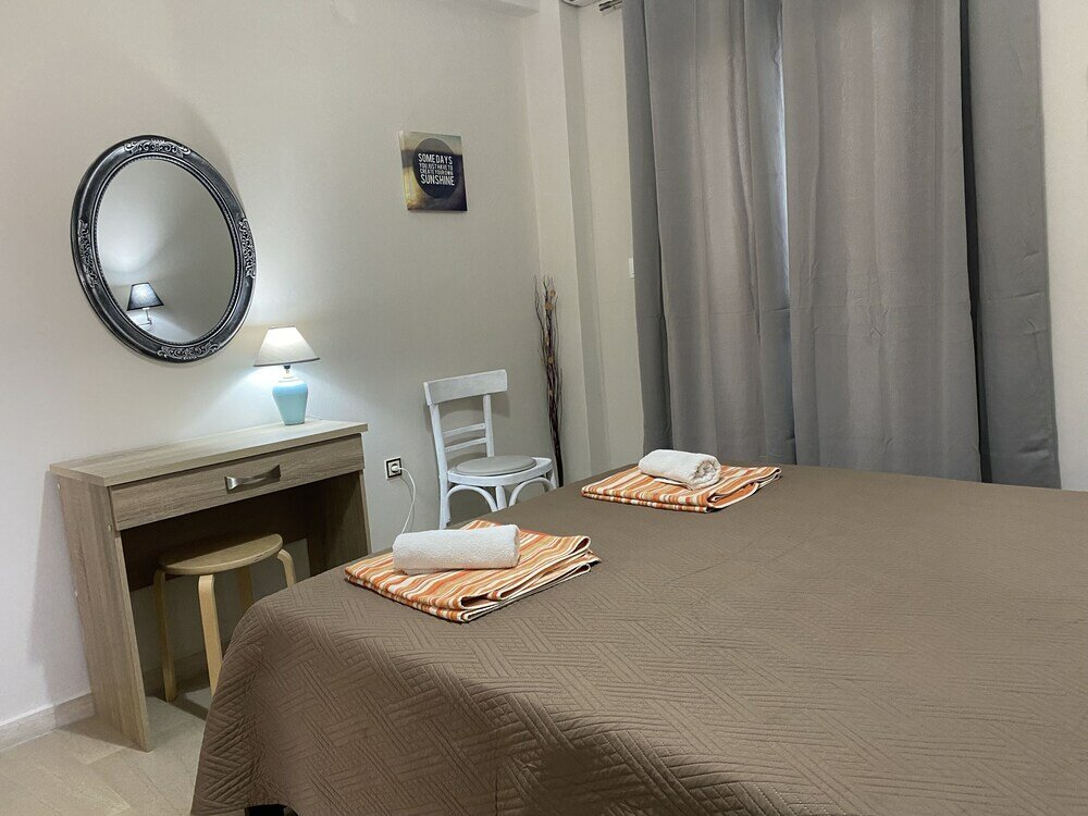 Фото Alexander Apartments